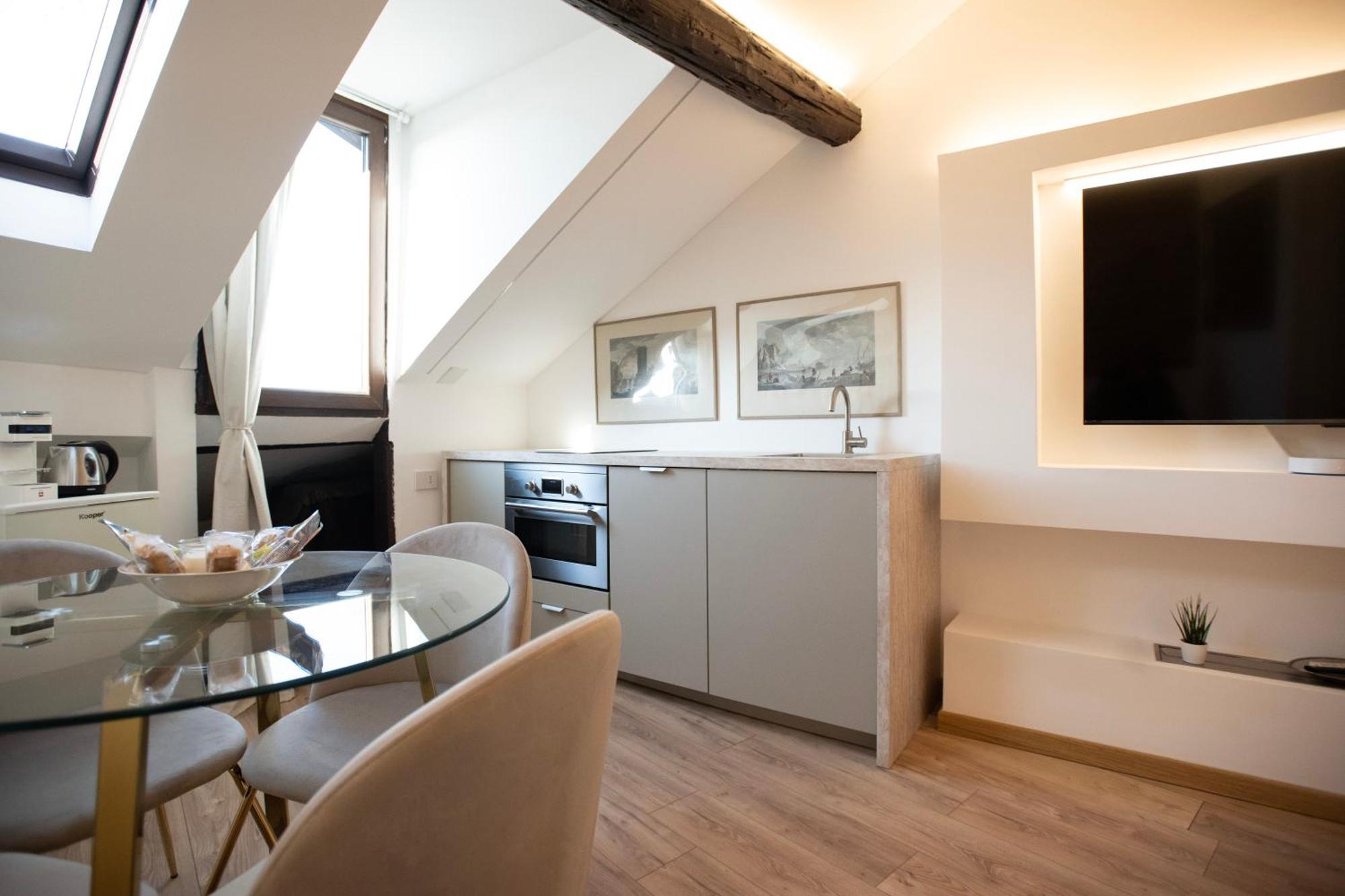 밀라노 La Nuova Torretta Sui Navigli 아파트 외부 사진